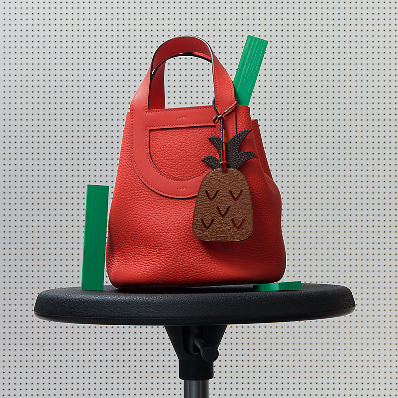 pineapple-and-leaf-charm--